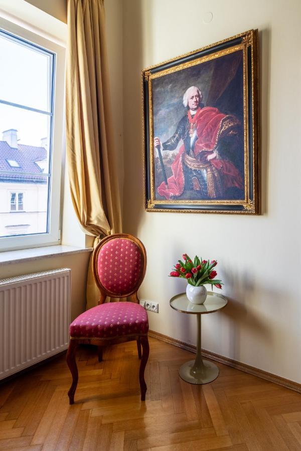 Apartament luster i obrazów Varşovia Exterior foto