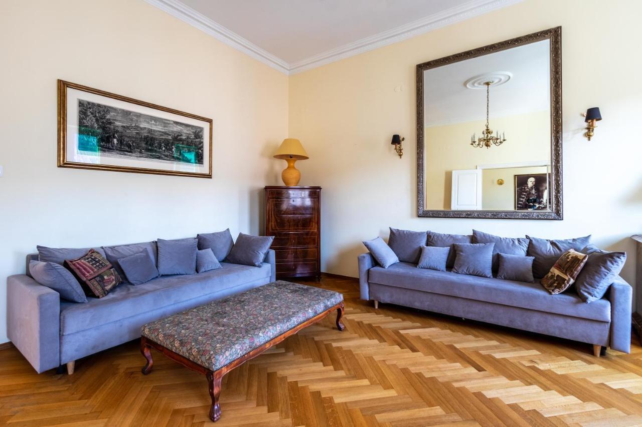 Apartament luster i obrazów Varşovia Exterior foto