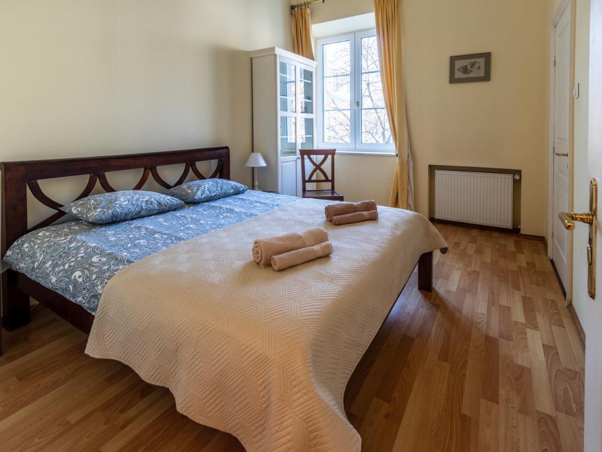 Apartament luster i obrazów Varşovia Exterior foto